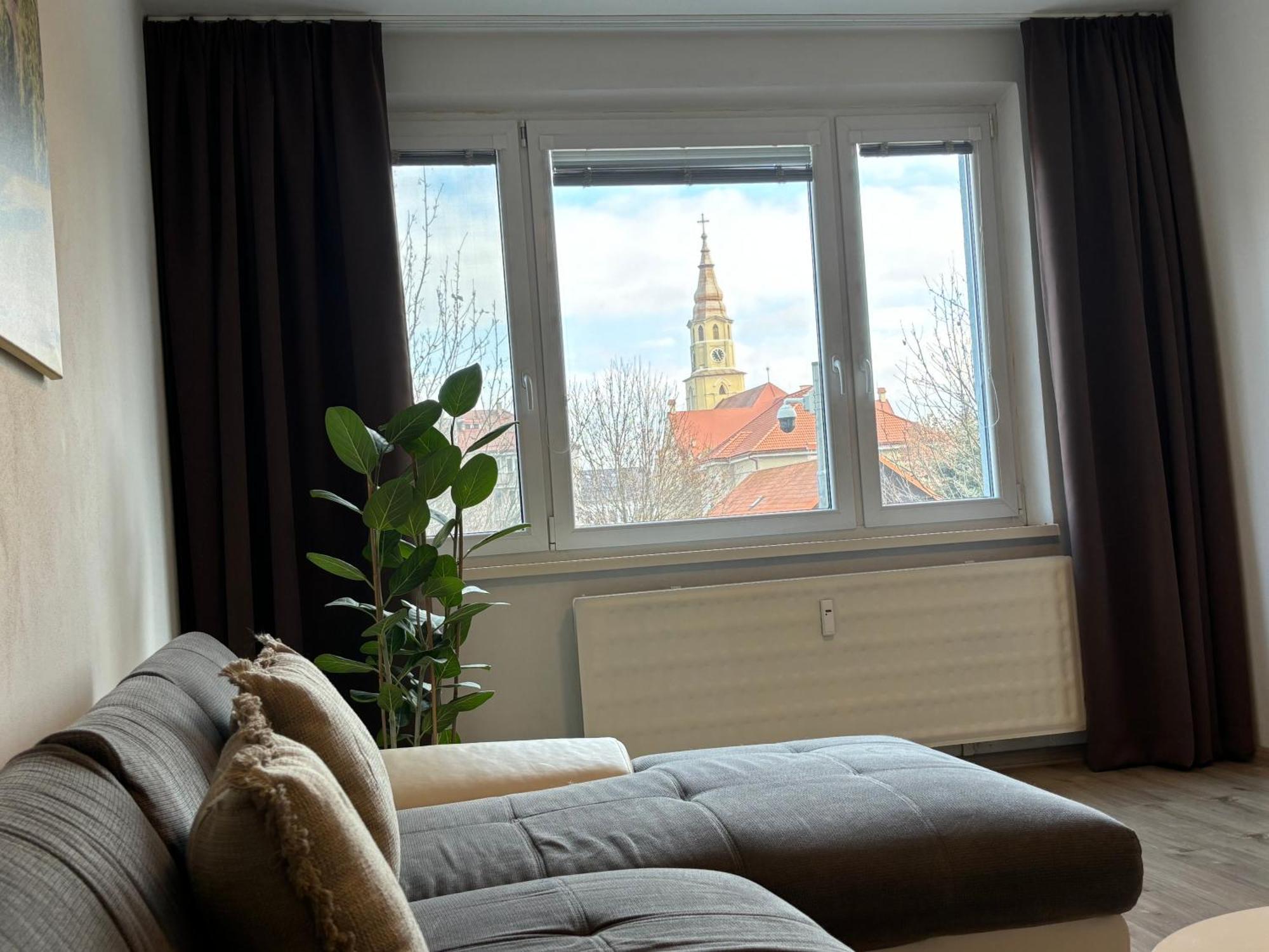 Apartman Centrum Komfort Zvolen Ngoại thất bức ảnh