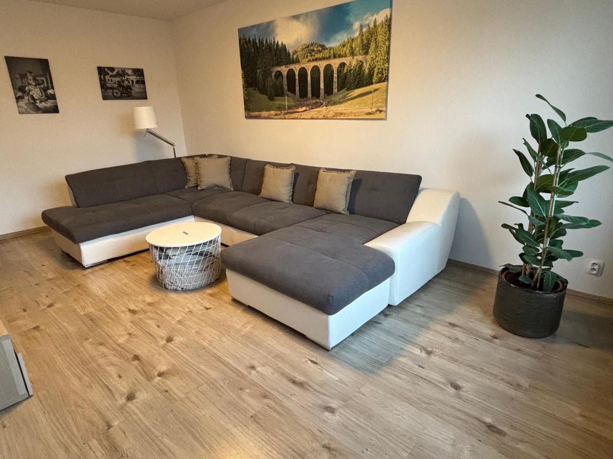 Apartman Centrum Komfort Zvolen Ngoại thất bức ảnh